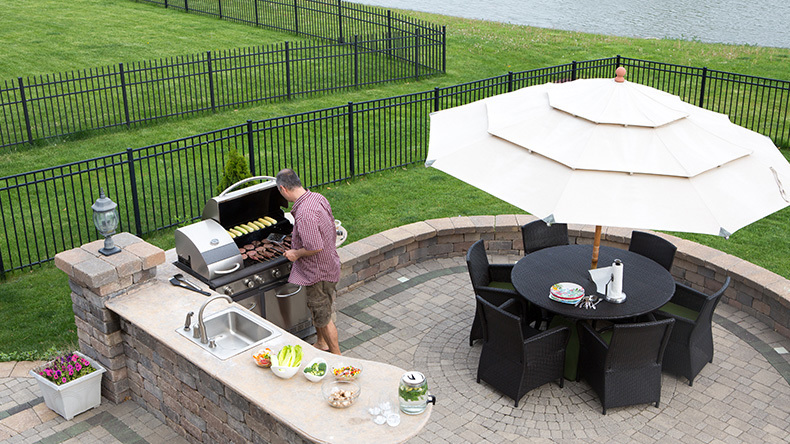 Outdoor Kitchen Design